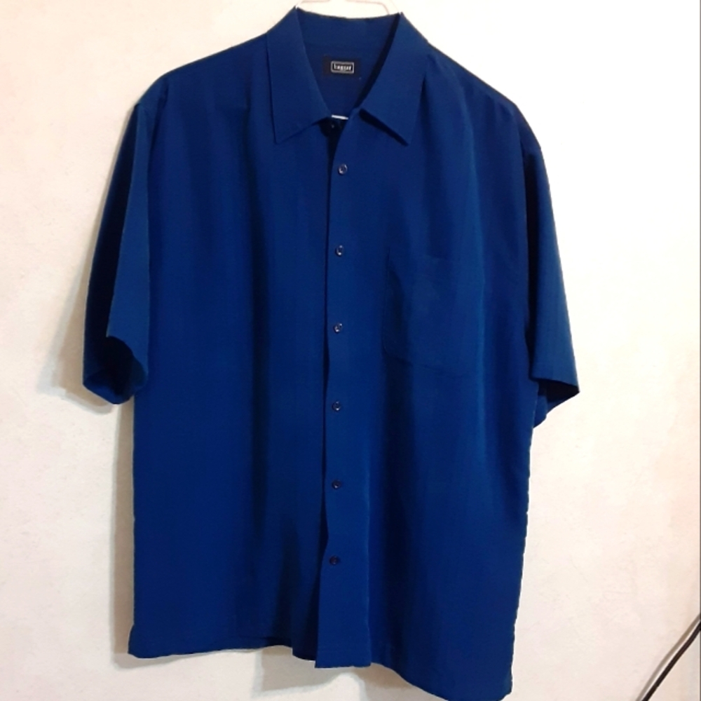 SZ L HAGGAR SOFT BUTTON FRONT SHIRT